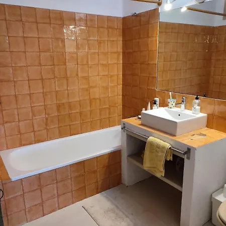 Casa De Babel Bed & Breakfast 3*